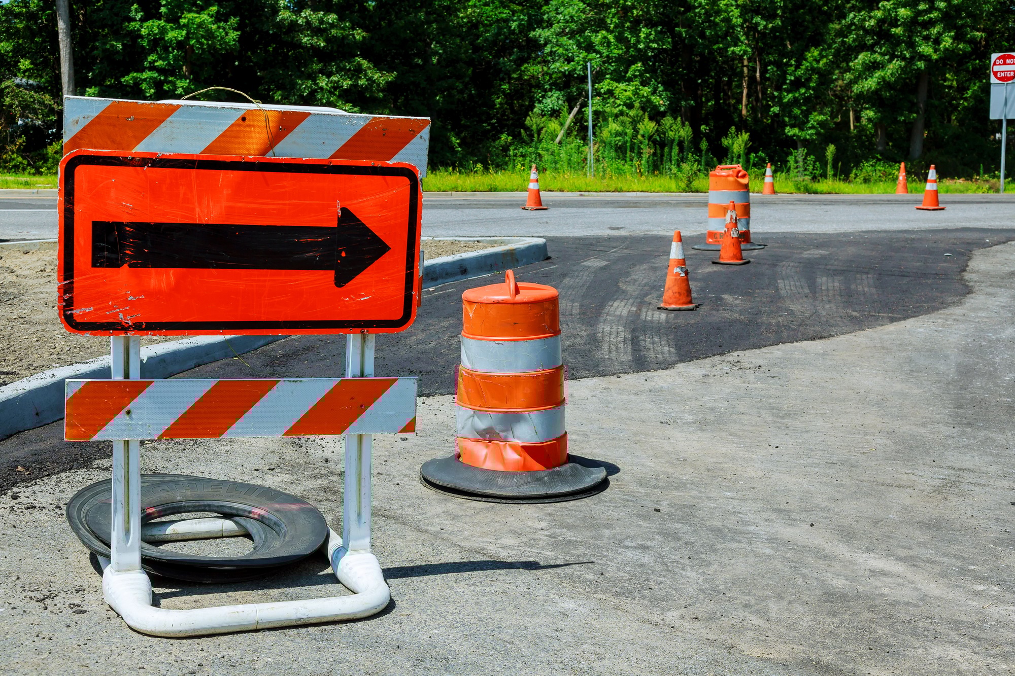 Under construction sign Road repair sign of detour